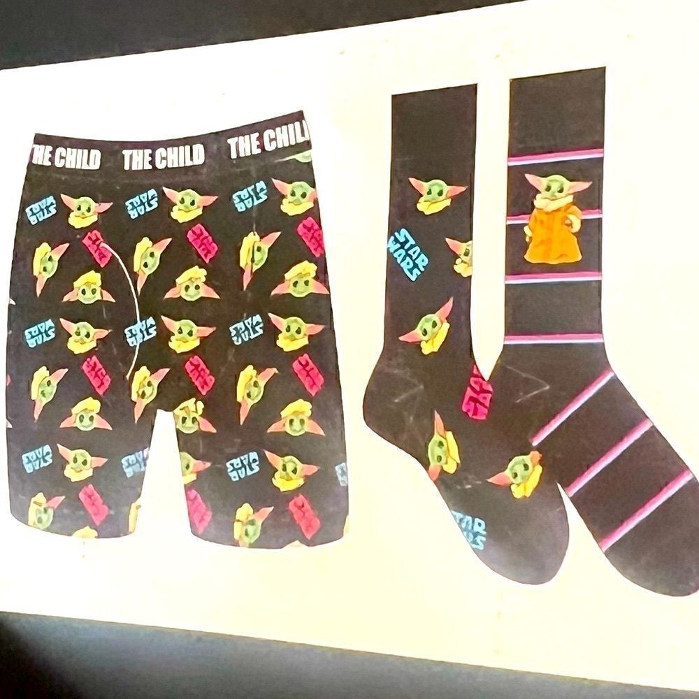 Star Wars The Child Boxer Brief Mens Size M(31-34) And 2 Pair Crew Sock Gift Set - Picture 9 of 12